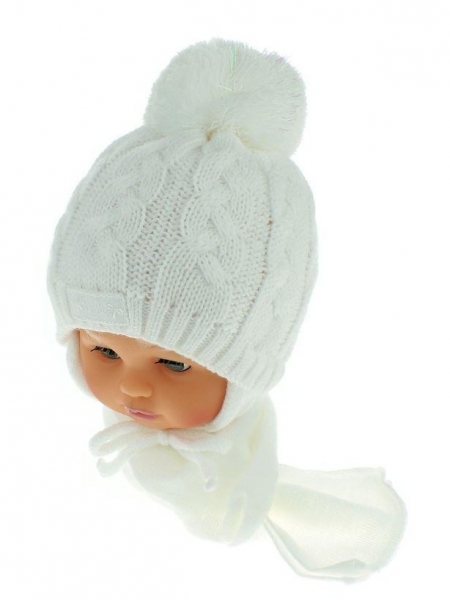 BABY NELLYS Zimní pletená čepička s šálou Baby Bear - bílá s bambulkou